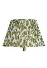 Load image into Gallery viewer, Fermoie 16" Round Lampshade