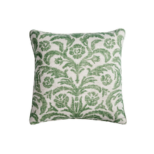 Load image into Gallery viewer, Fermoie Large Square Pillows 21.5"