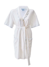 Load image into Gallery viewer, Women's Short Scallop Lightweight Robe