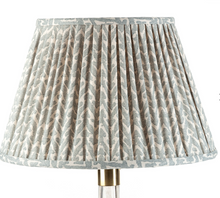 Load image into Gallery viewer, Fermoie 18" Round Lampshade