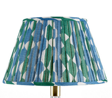 Load image into Gallery viewer, Fermoie 16" Round Lampshade