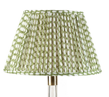 Load image into Gallery viewer, Fermoie 16" Round Lampshade