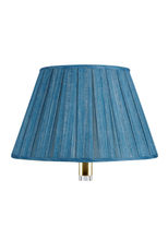 Load image into Gallery viewer, Fermoie 18" Round Box Pleat Lampshade