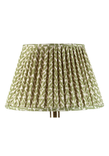 Load image into Gallery viewer, Fermoie 18" Round Lampshade