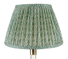 Load image into Gallery viewer, Green Popple Lampshade 18 in